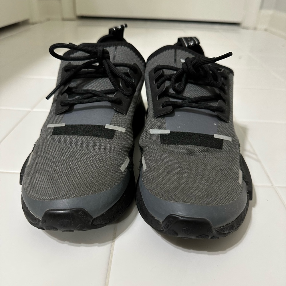 Men’s sneakers